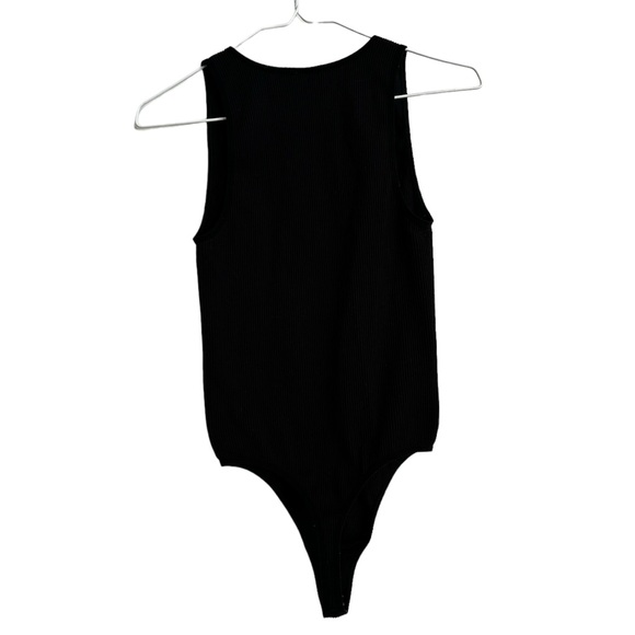 Aritzia Sunday Best Womens Bodysuit Ribbed Knit V-Neck Size Medium - Picture 5 of 5
